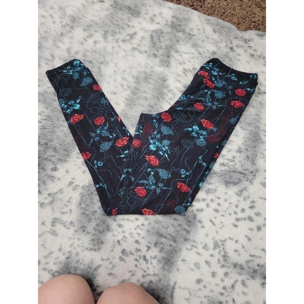 Rose Lularoe leggings